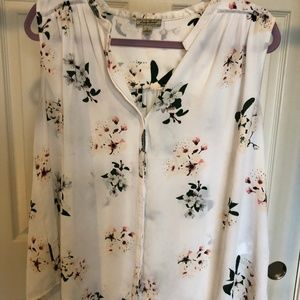 Lucky Brand White Floral Top